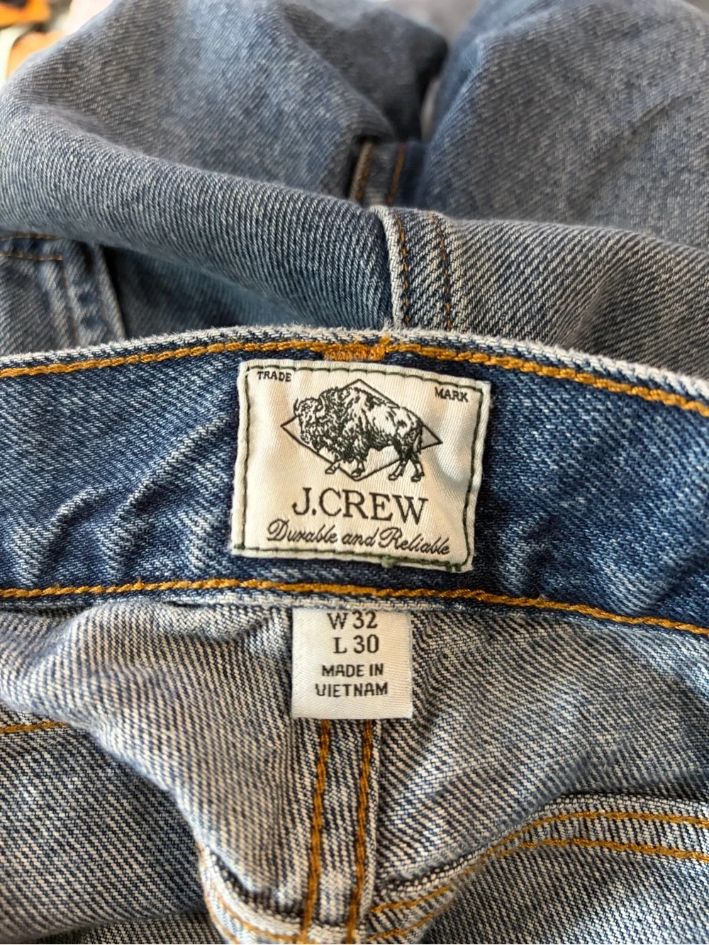 J. Crew Men’s Bootcut Jeans in Vintage Medium Wash W32 L30